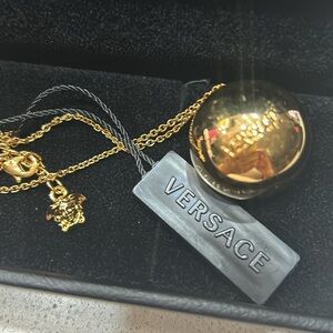 Versace UNICA Medusa Necklace Metal Gold Ball